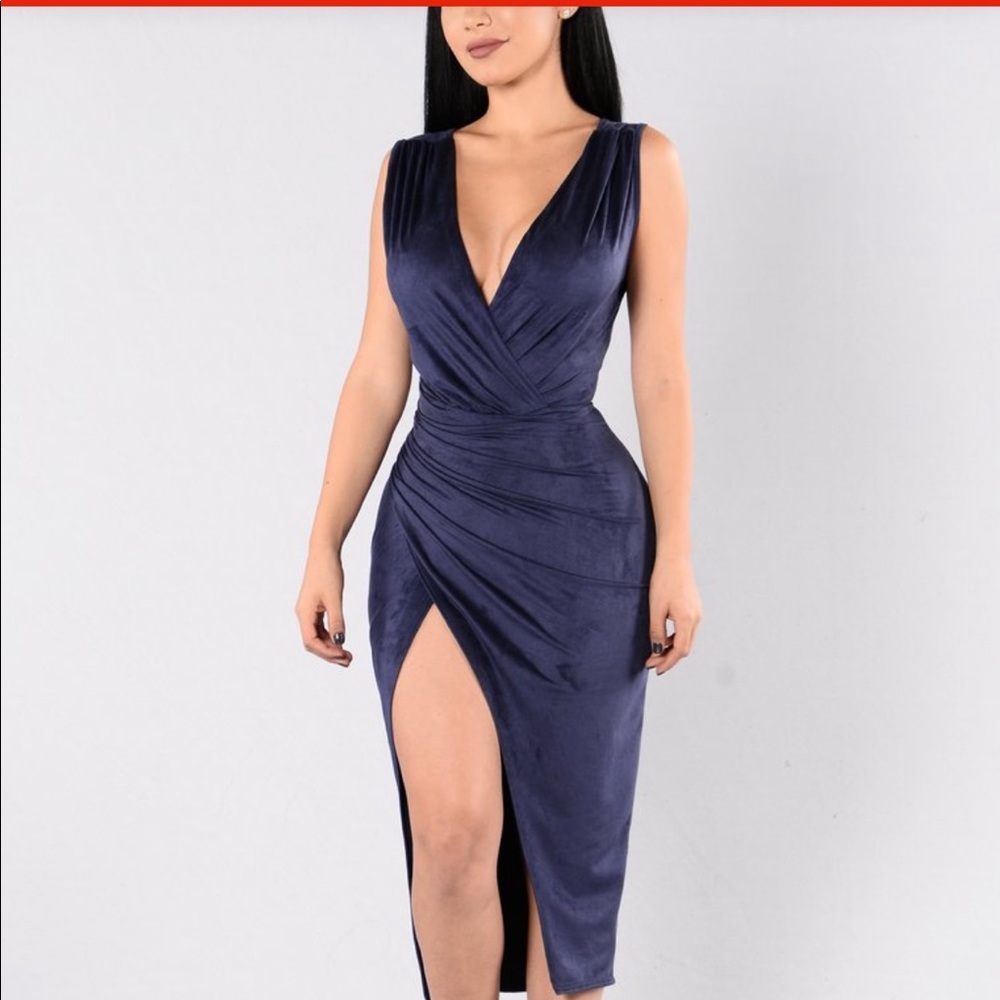 Fashion Nova Dress (Nature Made Dress-Navy)